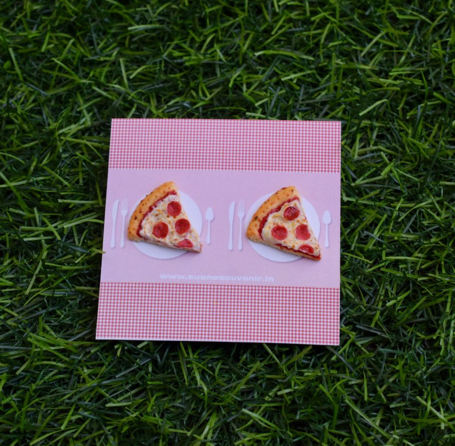 Pizza studs